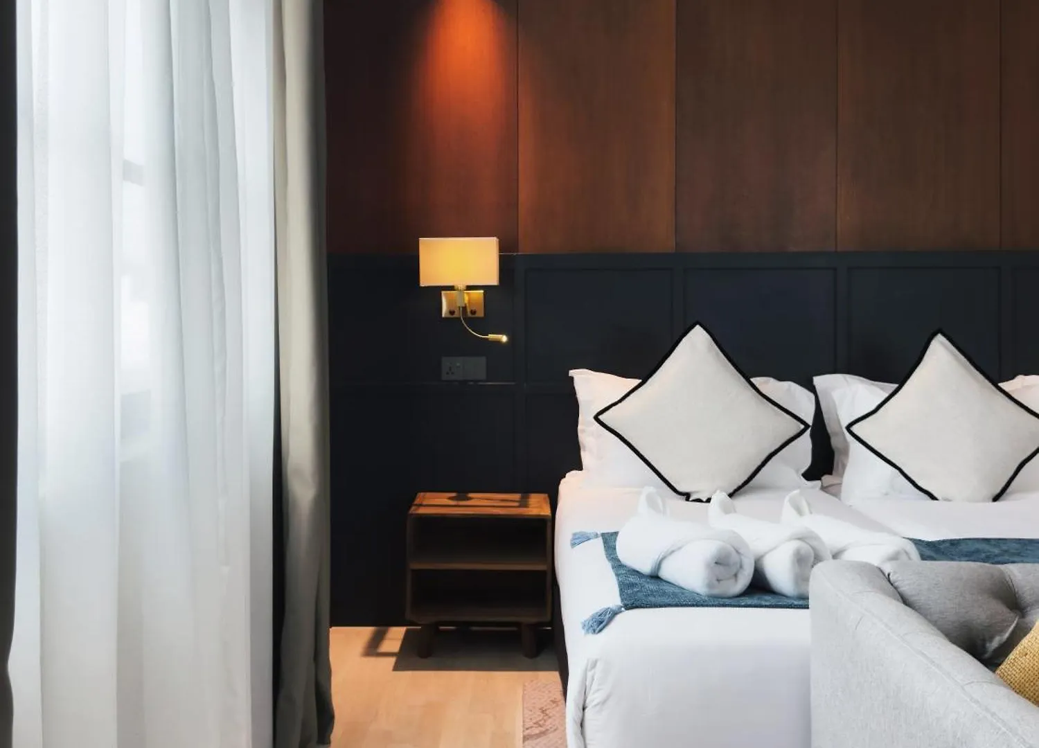 Moon Hotel George Town