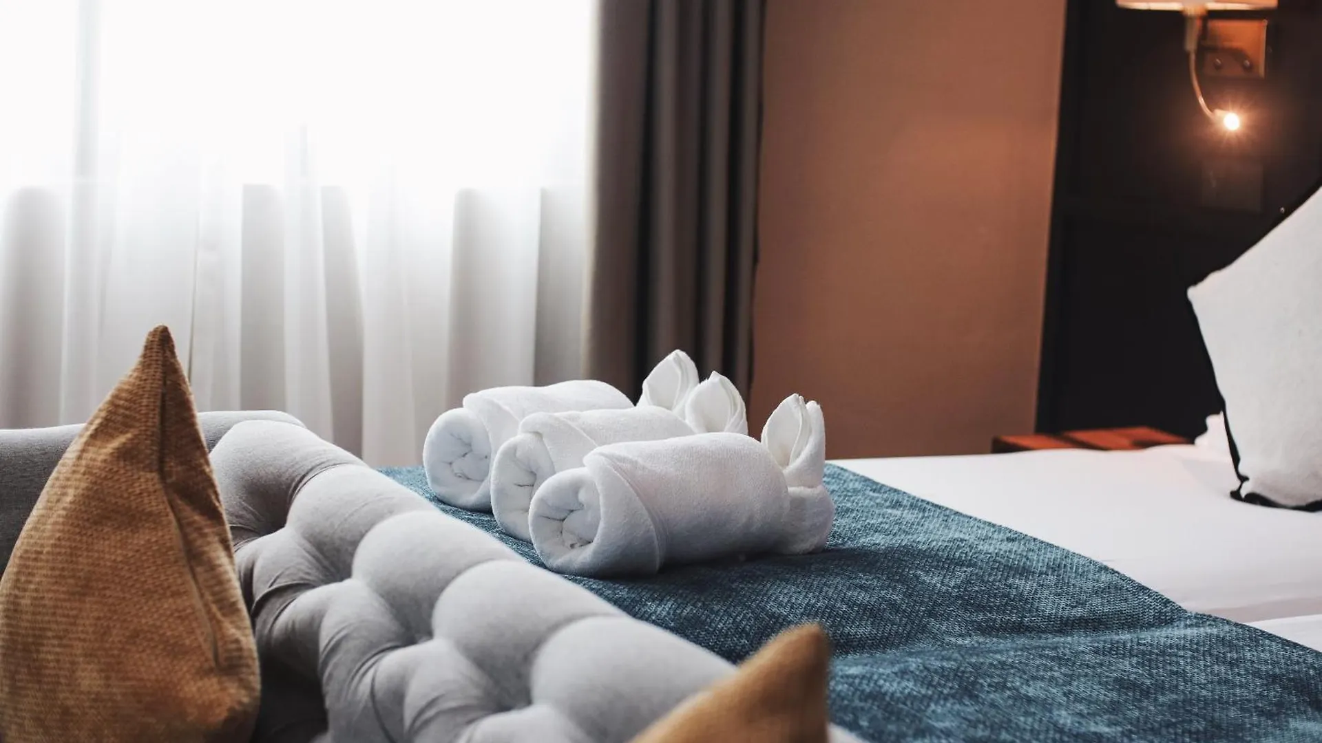 Moon Hotel George Town